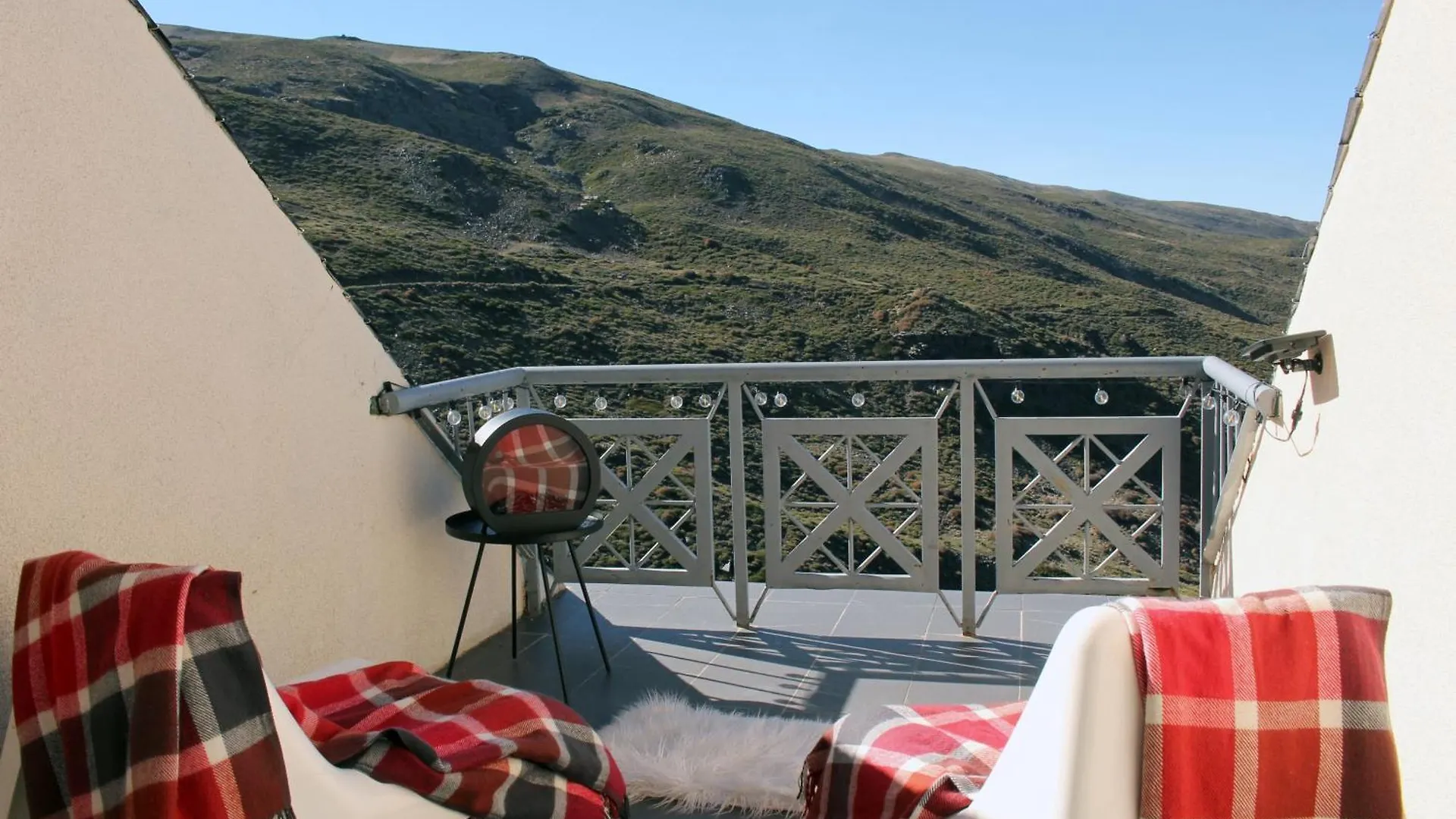 Inside Plaza Sierra Nevada Διαμέρισμα