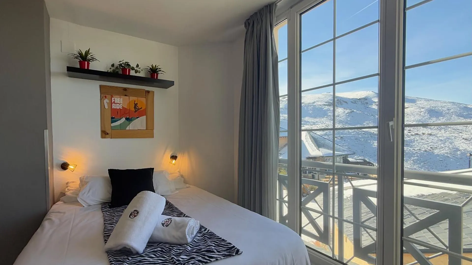 Inside Plaza Sierra Nevada Διαμέρισμα